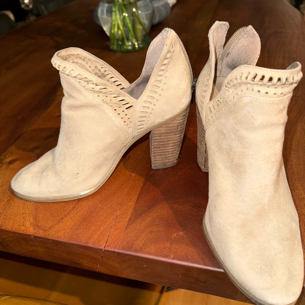 Vince Camuto Women's Tan Suede Ankle Boots
